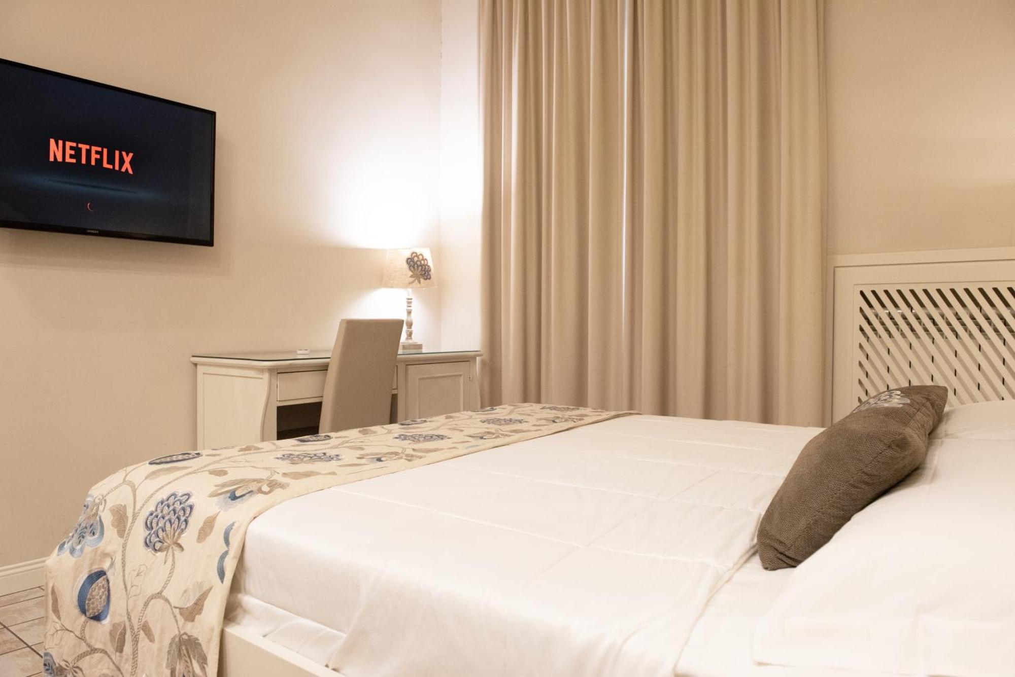 Certosa Suite Νάπολη Εξωτερικό φωτογραφία