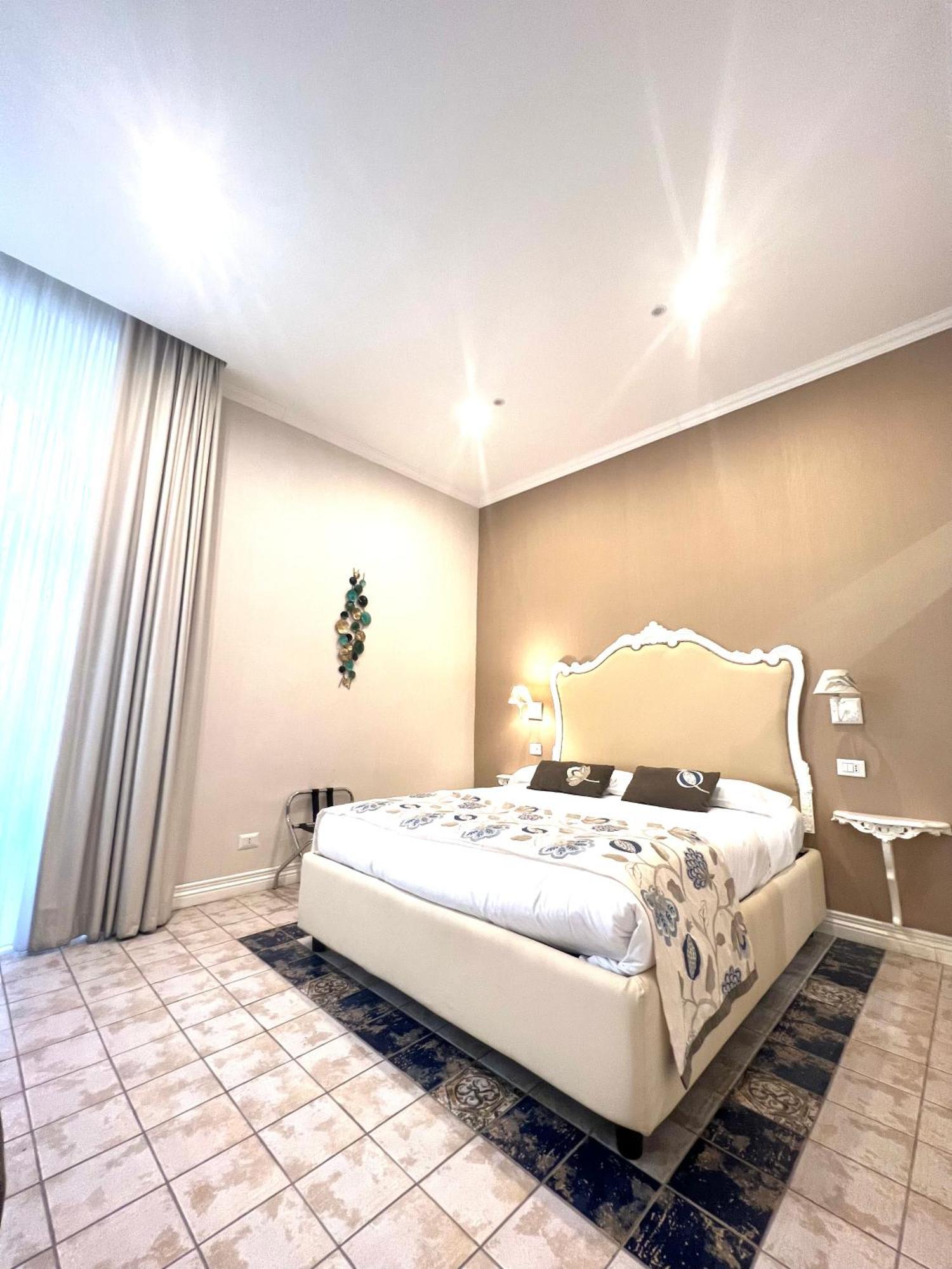 Certosa Suite Νάπολη Εξωτερικό φωτογραφία