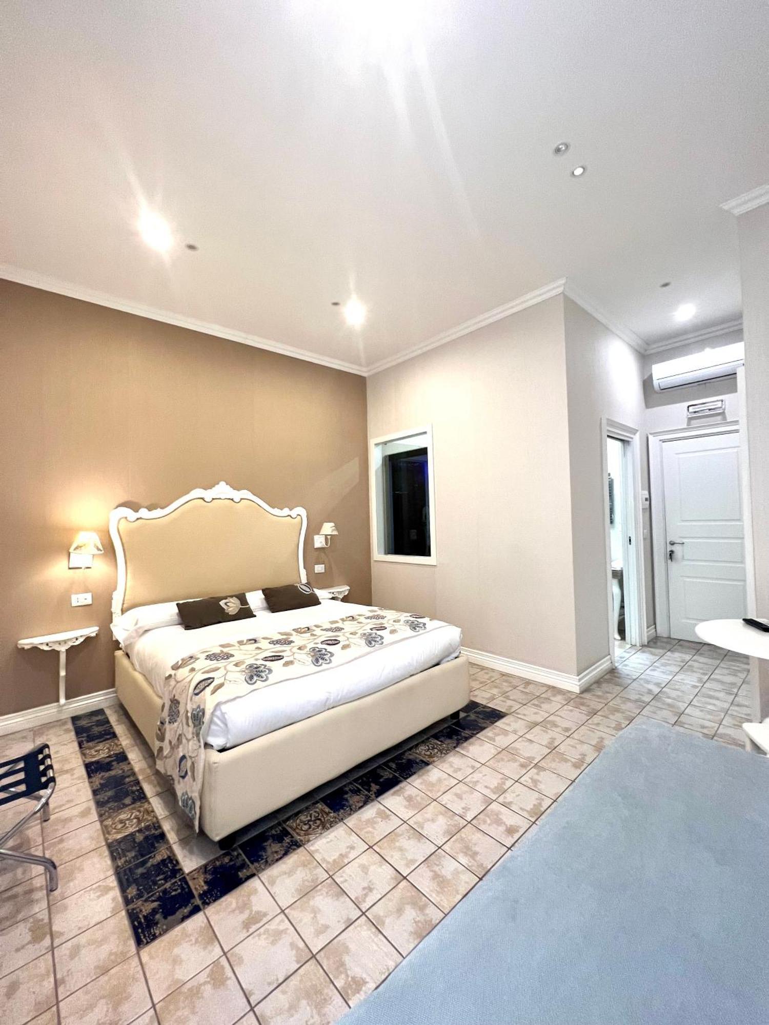 Certosa Suite Νάπολη Εξωτερικό φωτογραφία