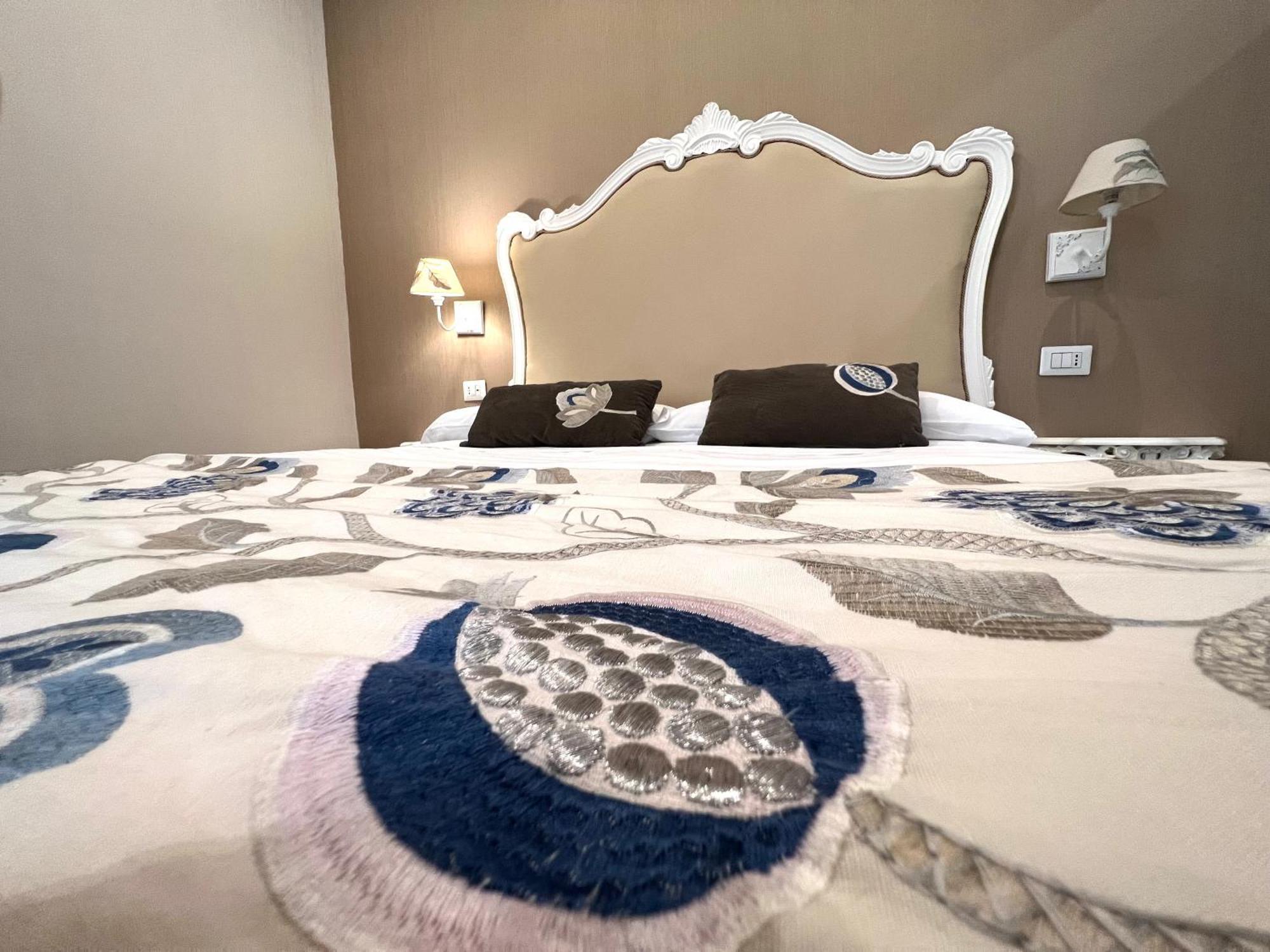 Certosa Suite Νάπολη Εξωτερικό φωτογραφία