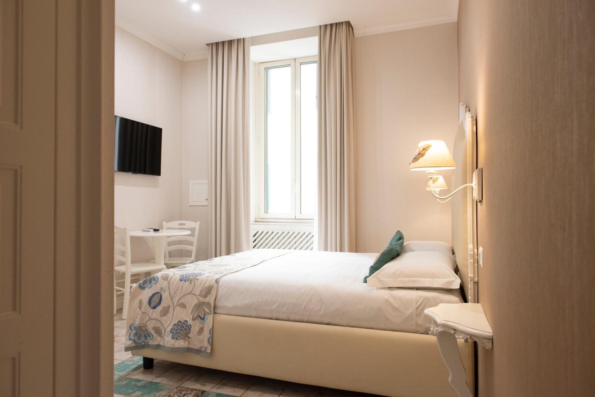 Certosa Suite Νάπολη Εξωτερικό φωτογραφία